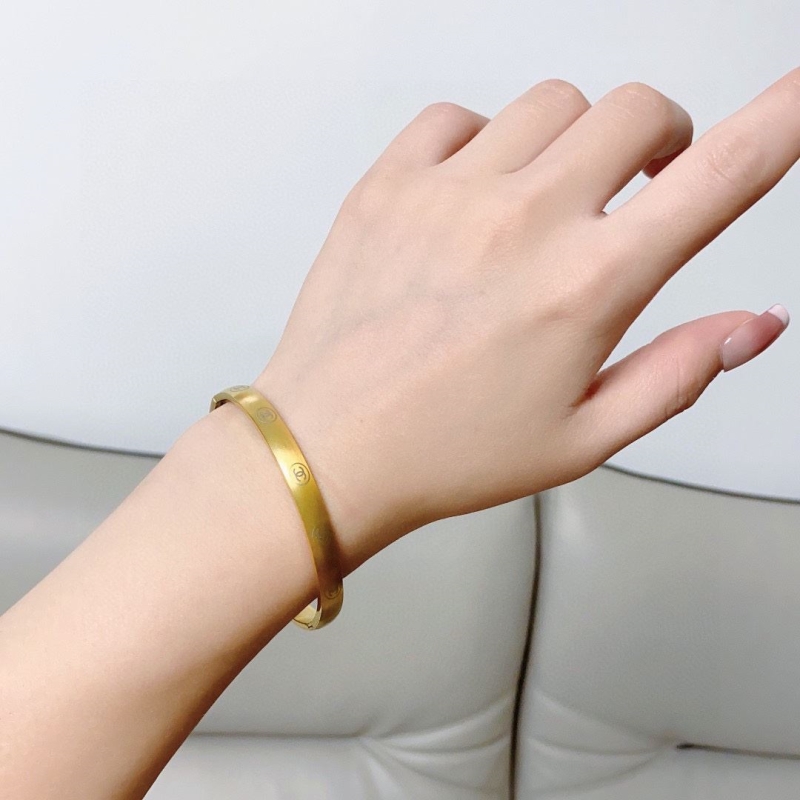 Ch**el bracelets